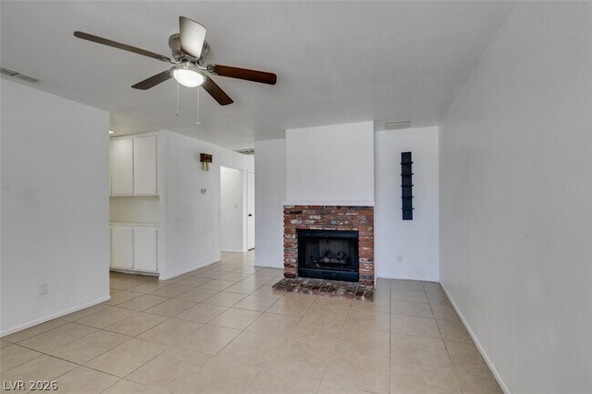 Building Photo - 5847 Alcott Ave