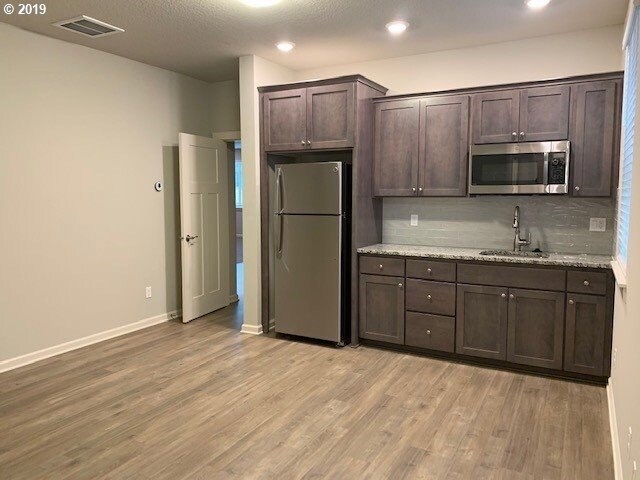 ADU Kitchenette & Living Room - 4124 SW Mawrcrest Ave