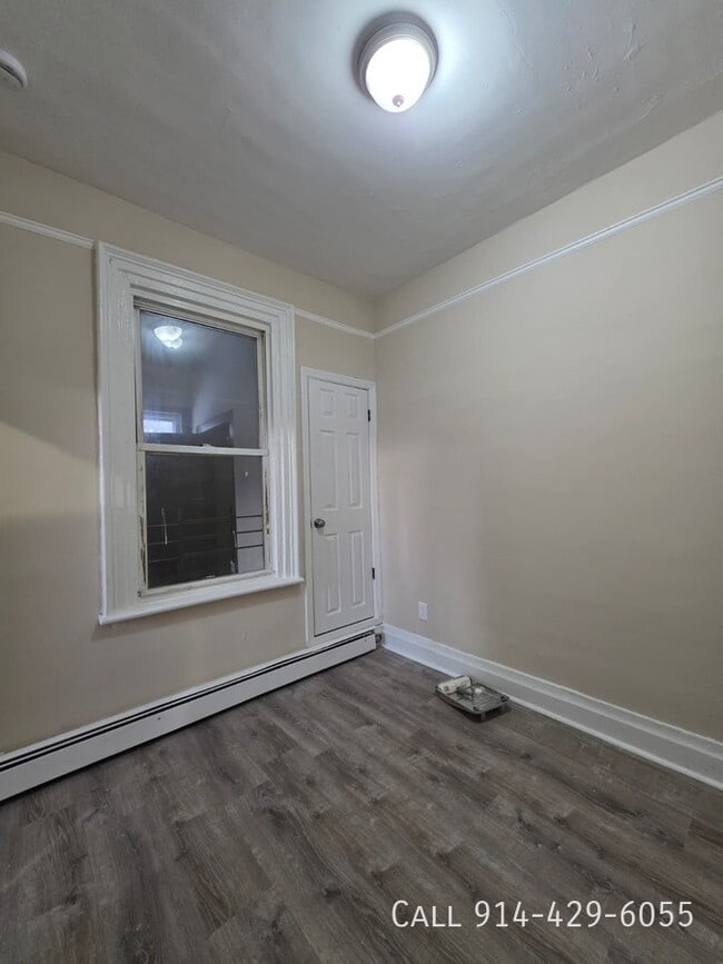 Building Photo - 175 Orchard St