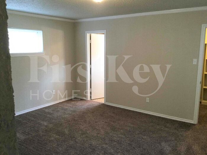 Building Photo - 2912 Yorktown Rd