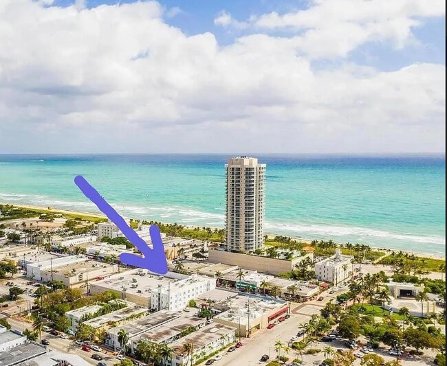 Building Photo - 7326 Collins Ave