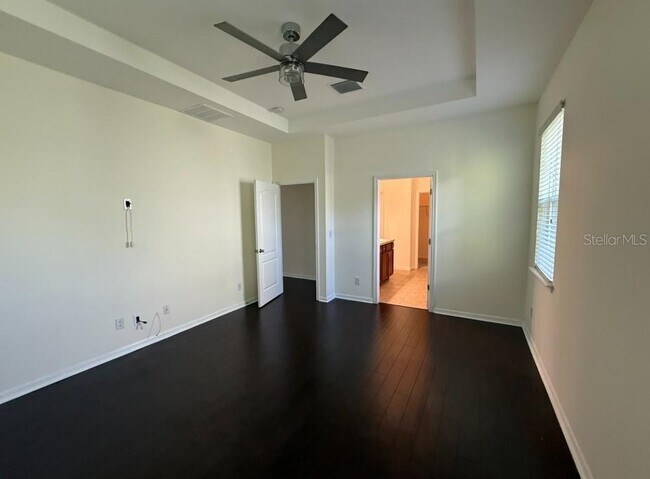 Building Photo - 6223 35th Ct E