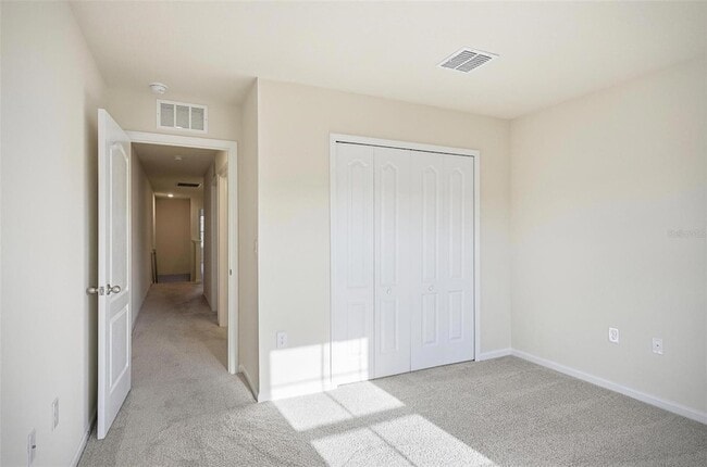 Building Photo - 165 Redbud Rd