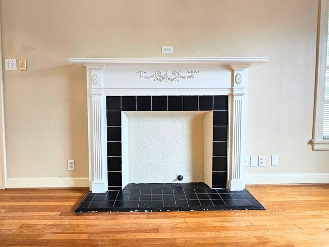 Building Photo - 2247 South Blvd