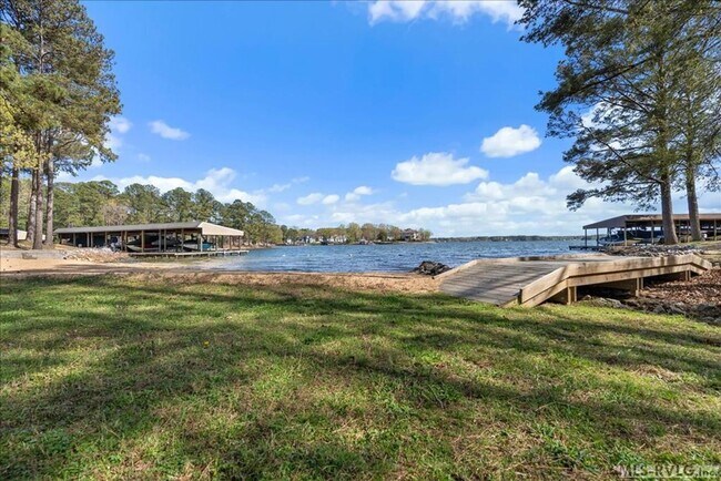 Building Photo - 164 Sandy Cove Dr