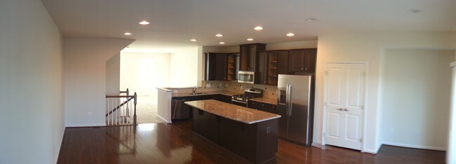 Building Photo - 45986 Iron Oak Terrace