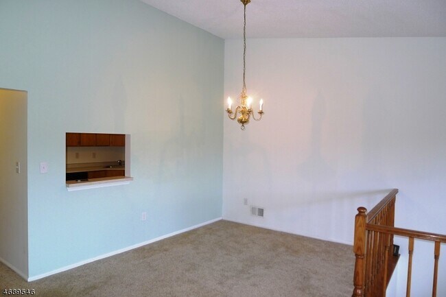 Building Photo - 122 Amethyst Way