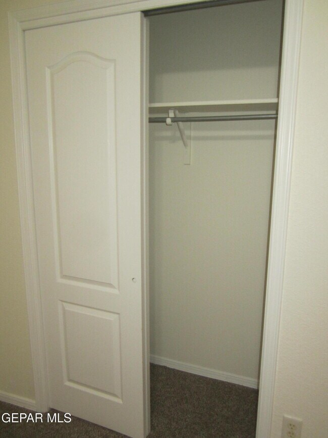 Building Photo - 12521 Tierra Serena Dr