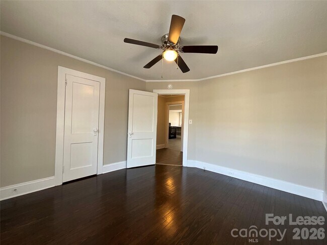 Building Photo - 94 Wilkinson Ct SE