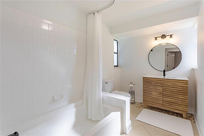 Building Photo - 3002 SMU Blvd