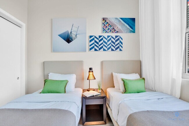 Building Photo - 4112 Jimmy Buffett Mem Hwy