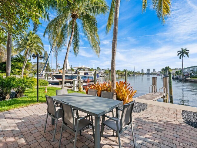Building Photo - 516 Hendricks Isle