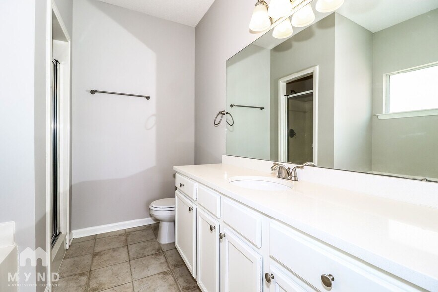 Building Photo - 10182 Sterling Ridge Dr