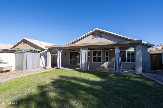 Building Photo - 1022 N Bogle Ave