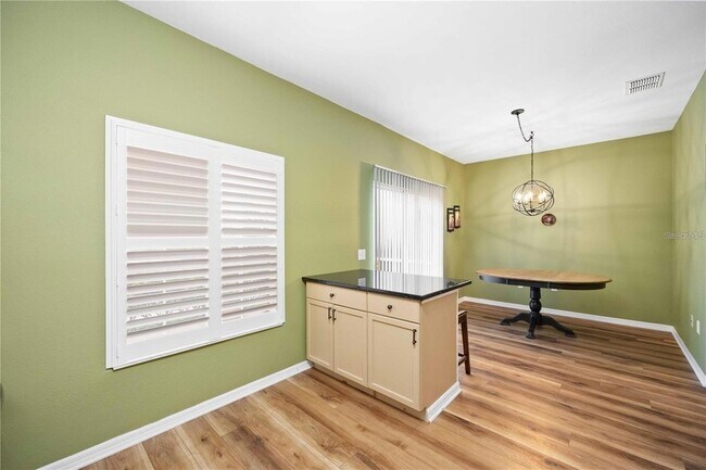 Building Photo - 7525 Plantation Cir