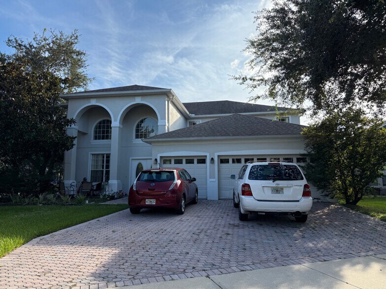 Building Photo - 6530 Lake Pembroke Pl