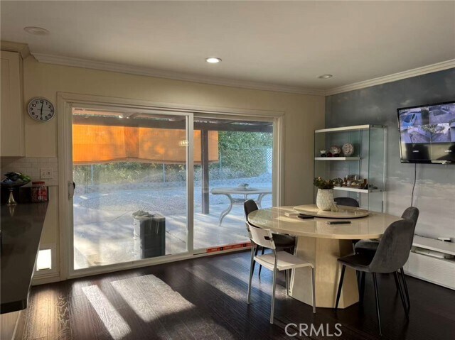 Building Photo - 2061 Tierra Loma Dr