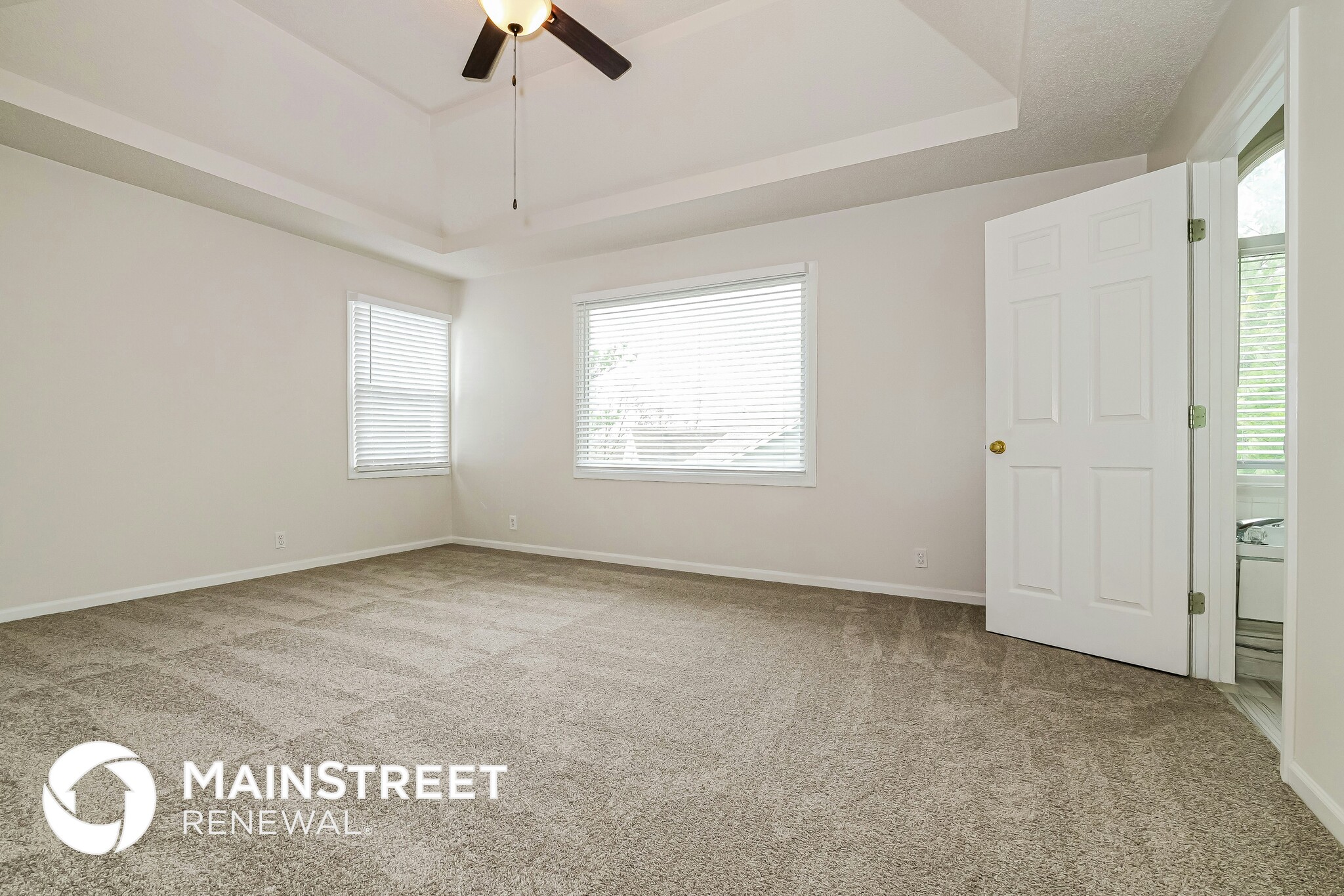 Building Photo - 14620 Shamrock Way