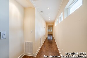 Building Photo - 248 E Summit Ave