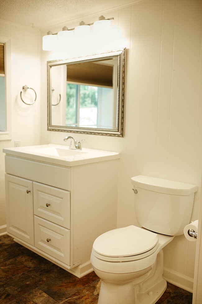 Building Photo - 239 Wilderness Dr