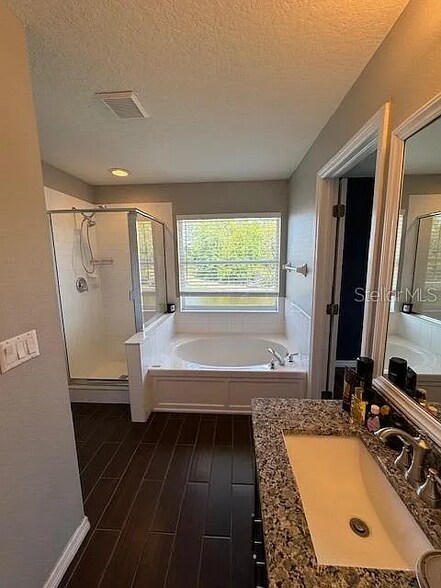 Building Photo - 11641 Declaration Dr