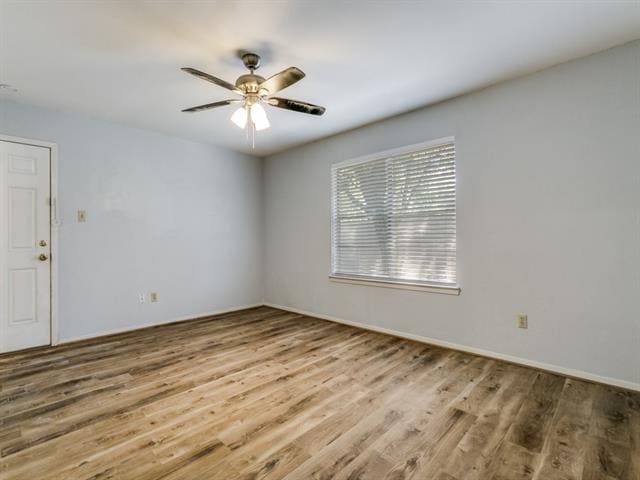 Building Photo - 980 Meadow Cir S