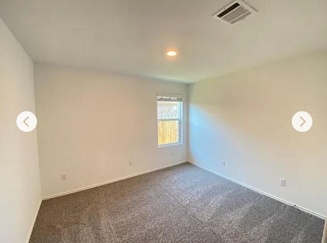 Building Photo - 212 Montego St