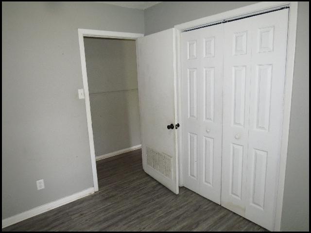 Building Photo - 1020 Towering Oaks Dr