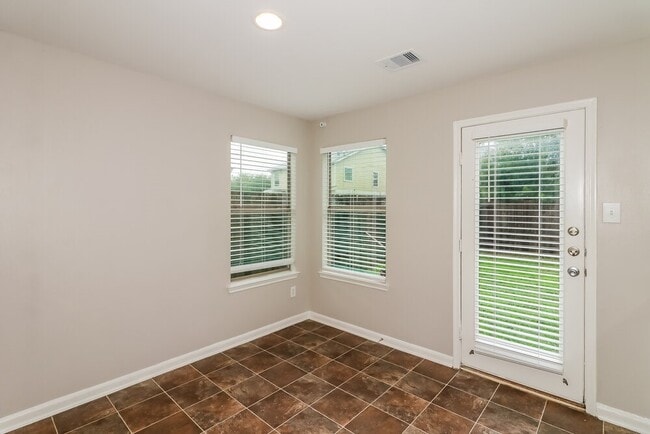 Building Photo - 20730 Dickinson Manor Ln