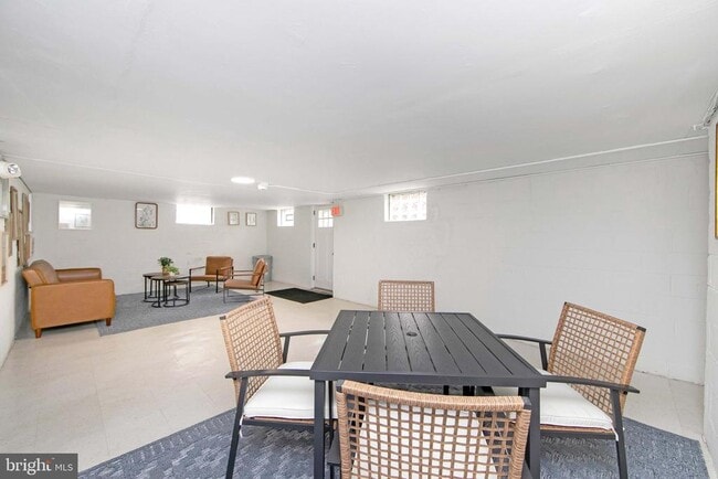 Building Photo - 11 S Black Horse Pike