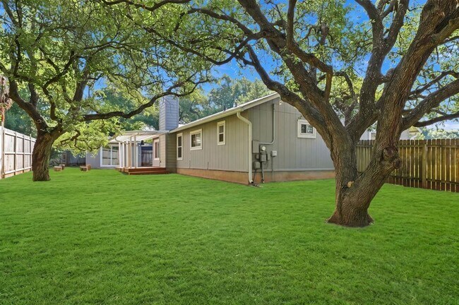 Building Photo - 12713 Rhea Ct