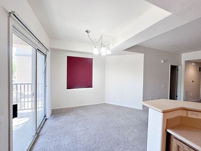 Building Photo - 1 BEDROOM DOWNSTAIRS CONDO IN GATED COMMUNITY 1 CAR GARAGE