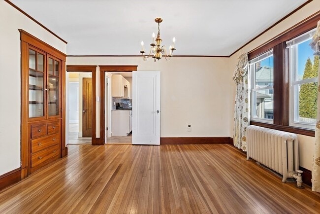 Building Photo - 64 Beaumont St