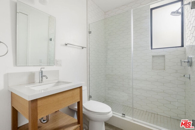 Building Photo - 1411 Roca Ln