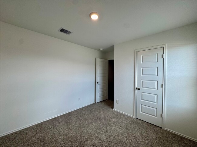 Building Photo - 2216 Laurel Bloom Ln