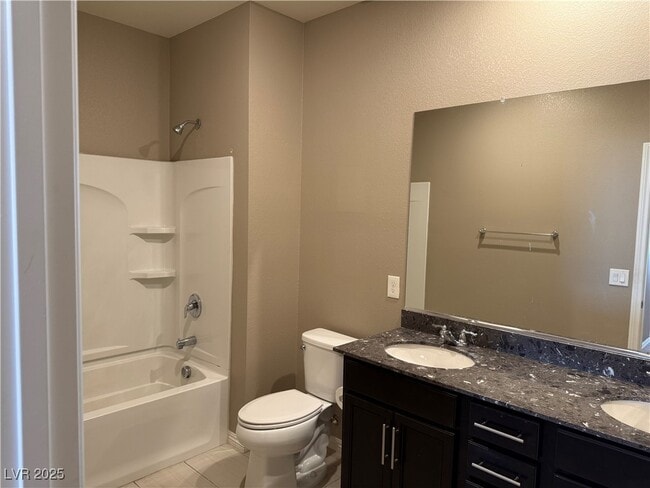 Building Photo - 921 Riverlawn Pl