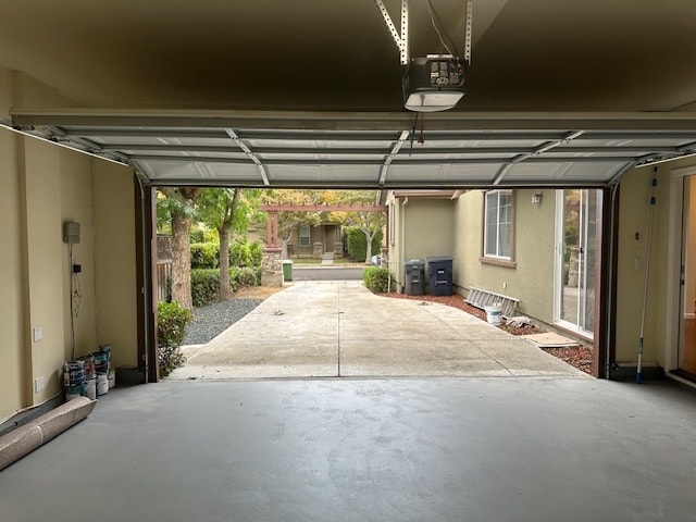 Building Photo - 339 Goodall St
