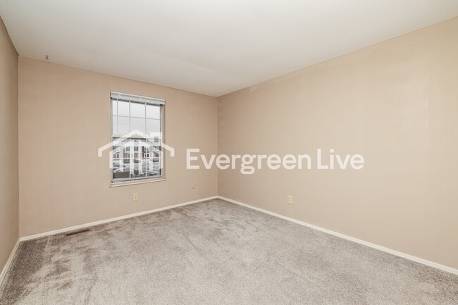 Building Photo - 7552 Mt Whitney