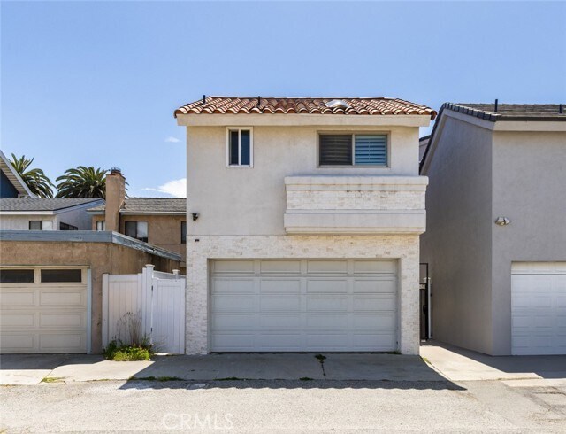 Building Photo - 415 8th St