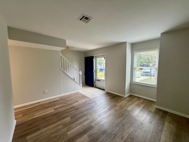 Building Photo - Move in Ready Home Now Available!