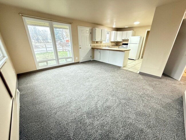 Building Photo - 1608-1610 N Brooklane St