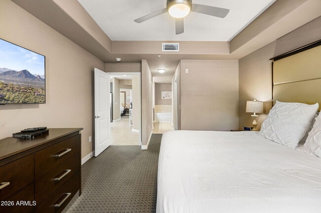Building Photo - 5450 E Deer Valley Dr