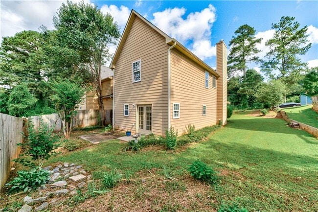 Building Photo - 4768 Sylvan St