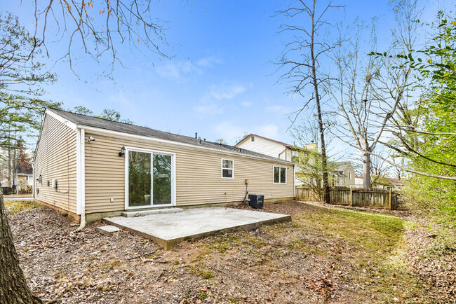 Building Photo - 3 Bedroom Atlanta Home