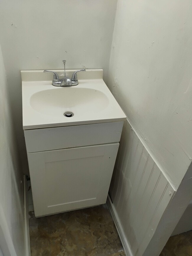 Building Photo - 121 Whiteface Dr