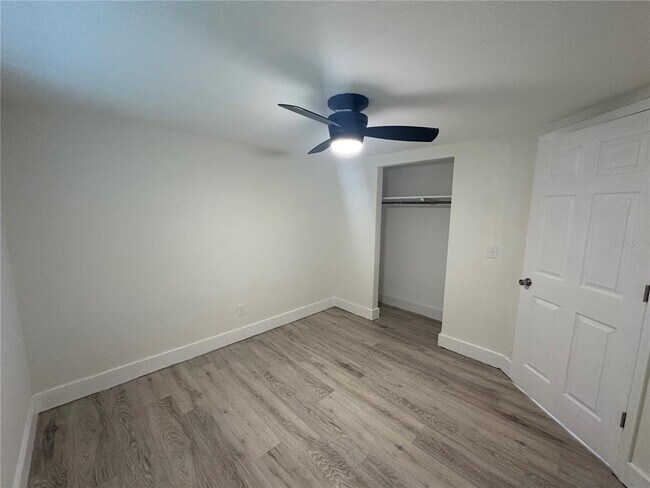 Building Photo - 918 E 121st Ave