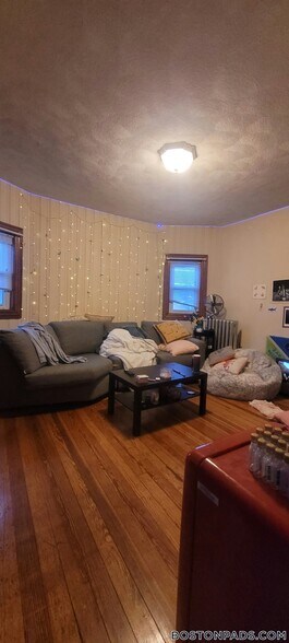 Building Photo - 258 Boston Ave