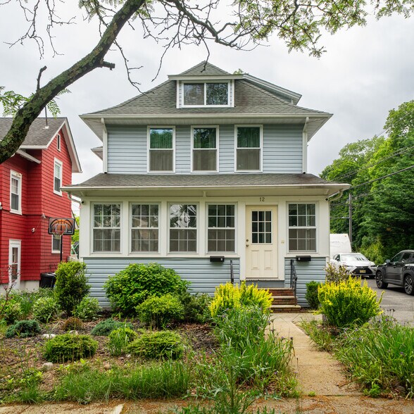 Front View - 12 Lansing Pl