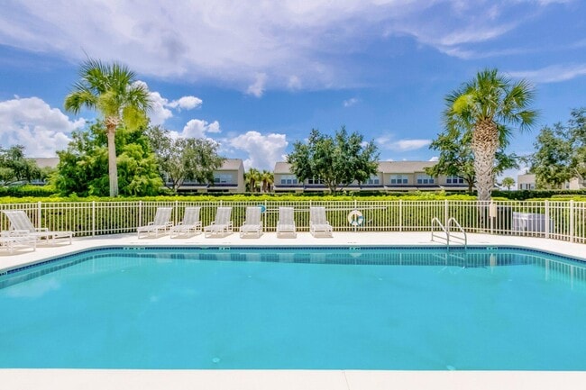 Building Photo - 1342 Hampton Park Ln