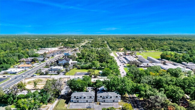 Building Photo - 37 SE 15th Terrace